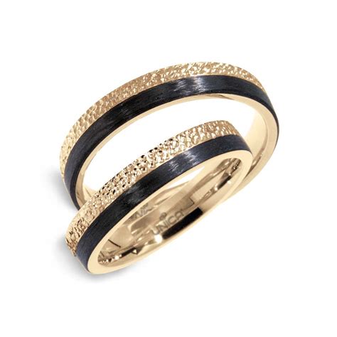 fede nuziale martellata versace